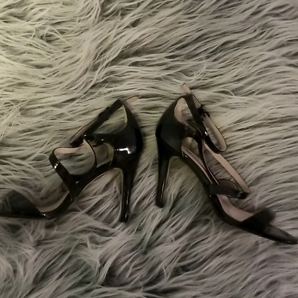 Strappy Heels!!